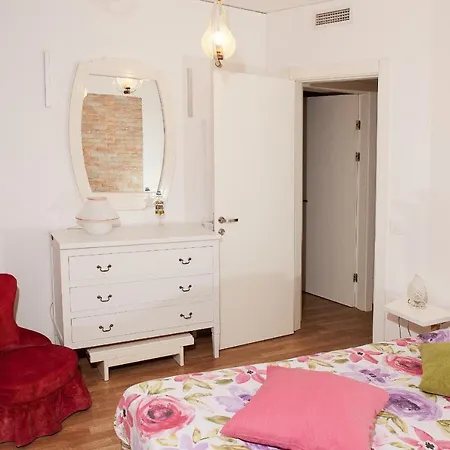 Piera Rossa Apartment *